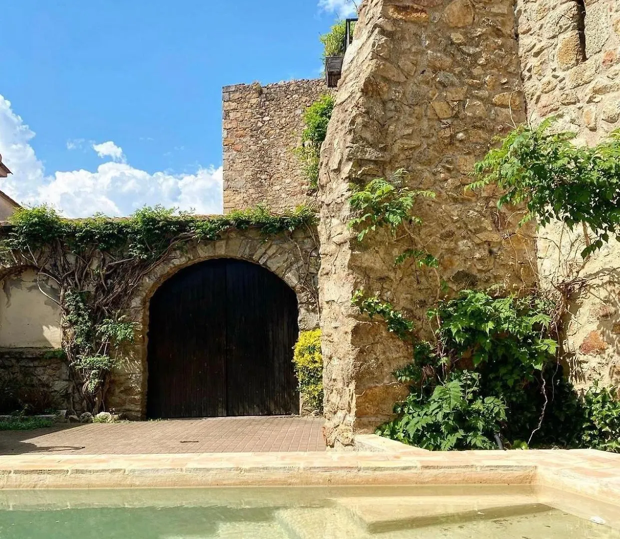 Capmany Els Racons Del Fort Castle Hosting Up To 18 People 0*,  ספרד